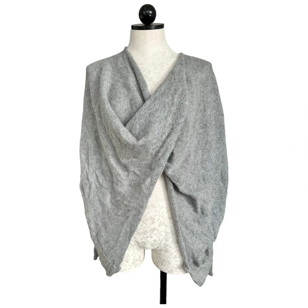 Sisters Twist Front Mohair Blend Long Sleeve Sweater One Size - Picture 13 of 13